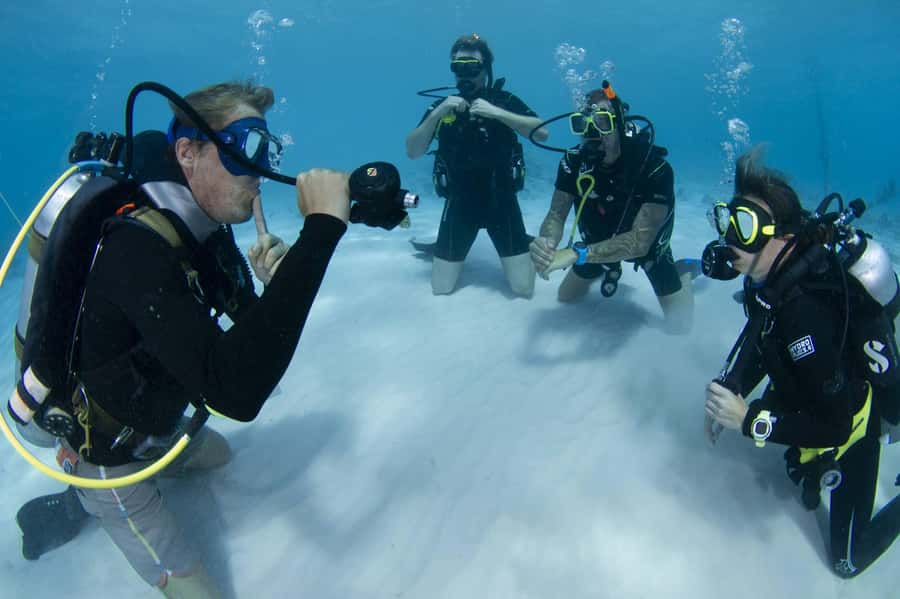 Hurghada: 3-Day PADI Open Water Diving Course - The instructors and teaching style