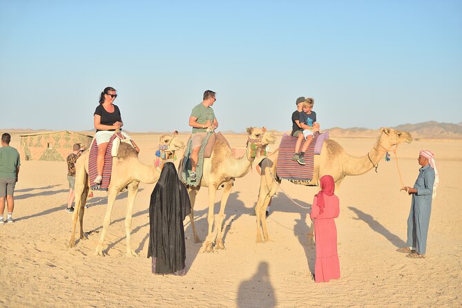 Hurghada: 4x4 Jeep Safari, Starwatching, Camel Ride & Dinner - Barbecue dinner as darkness arrives