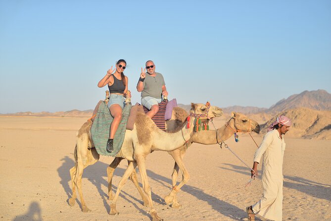Hurghada: 4x4 Jeep Safari, Starwatching, Camel Ride & Dinner - Stargazing with a telescope and astronomer