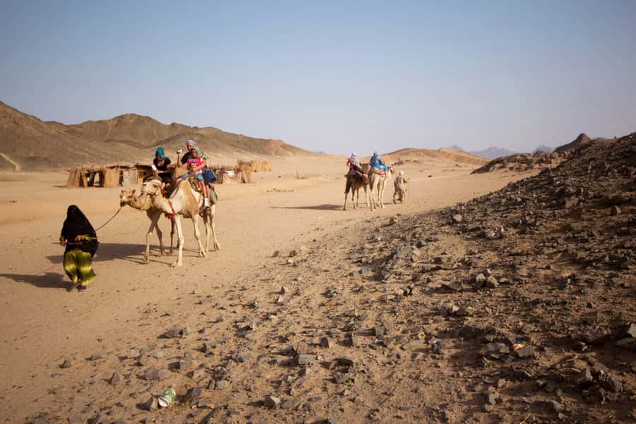 Hurghada: 6-Hour Jeep Desert Safari, Dinner, and Show - Should You Book It?