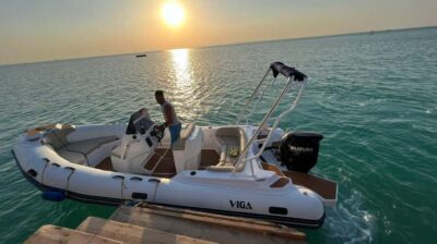 6 Islands Tour with Dolphin Watching & Snorkelling