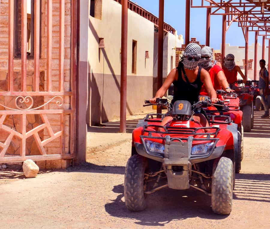 Hurghada: ATV Tour with Camel Ride, Dinner Show & Stargazing - Stargazing with the moon, planets, and a little luck