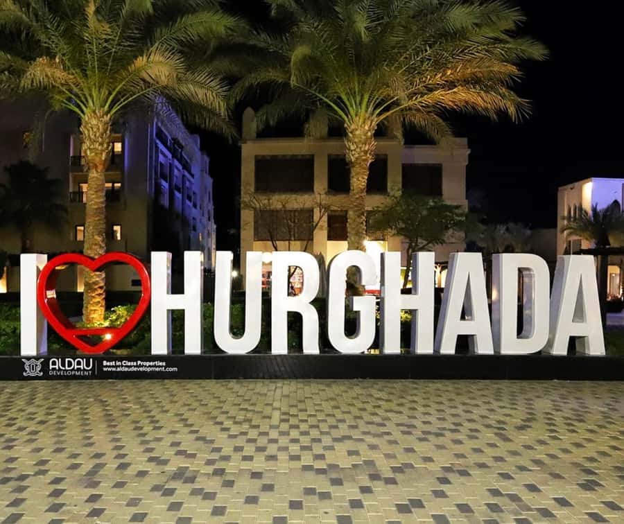Hurghada: City Guided Tour with Local Market Stop - The guide can shape the whole experience