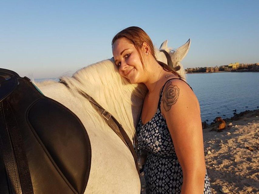 Hurghada: Desert and Sea Horseback Riding Tour with Transfer - Crossing the Hurghada desert on horseback