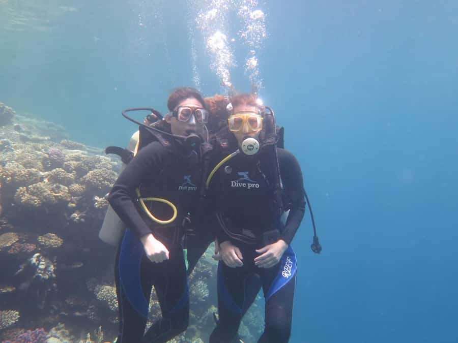 Hurghada: Full-Day Scuba Diving Tour with 2 Sites and Lunch - The first underwater site, where confidence matters most