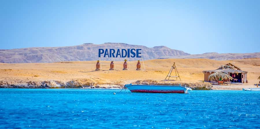 Hurghada: Giftun Islands with Snorkeling & Semi-Submarine - Morning or sunset departure