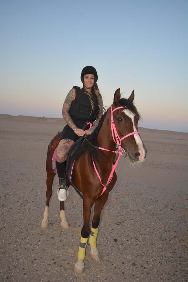 Hurghada: Horse Ride, BBQ Dinner, and Stargazing - Stargazing with a guide and two telescopes