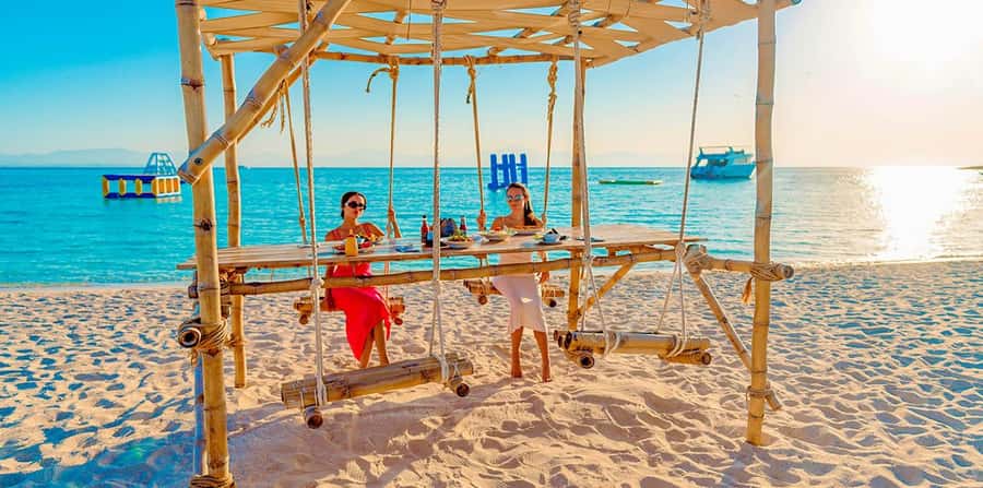 Hurghada: Hula Hula Island Boat Trip with Snorkeling & Lunch - Pick the right boat and schedule