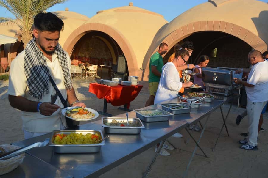 Hurghada: Jeep Safari with Camel Ride, Dinner and Show - The herbal pharmacy and its natural remedies