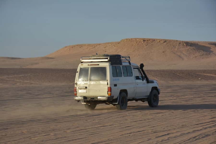 Hurghada: Jeep Safari with Camel Ride, Dinner and Show - Returning through the desert at sunset