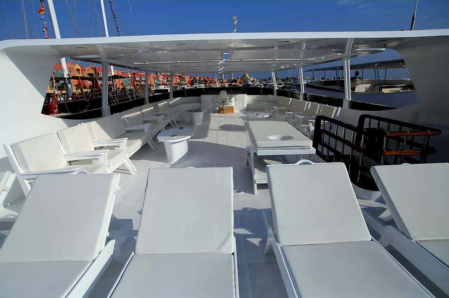 Hurghada: Luxury Cruise Trip to Orange Bay with Lunch - What makes this cruise worth your day