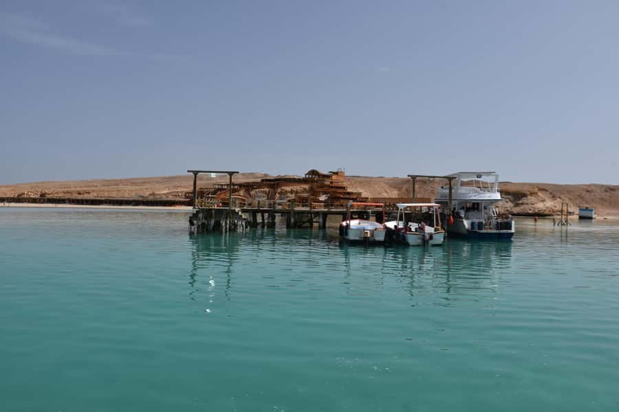Hurghada: Luxury Giftun island w/snorkeling/lunch & Massage - What the $41 price really includes