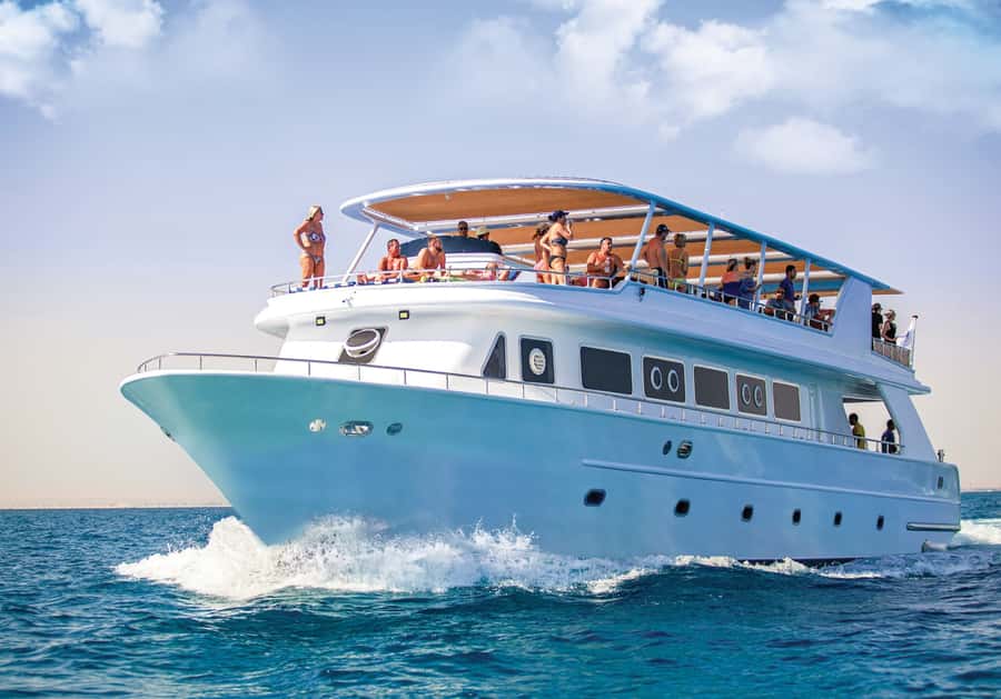Hurghada: Luxury Orange Bay Cruise with Lunch and Pickup - Choosing your place on the boat