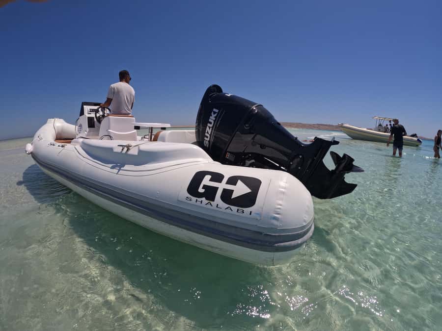 Hurghada: Magawish Island Speedboat W Snorkelling & Lunch - Optional parasailing for five minutes