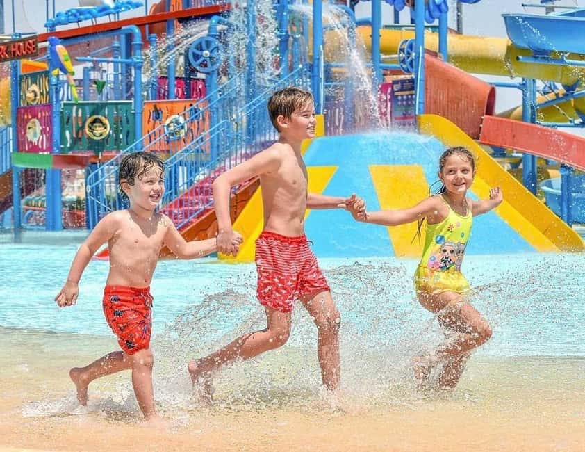 Hurghada: Makadi Water World with Lunch & Transfers - Arriving at Makadi Water World