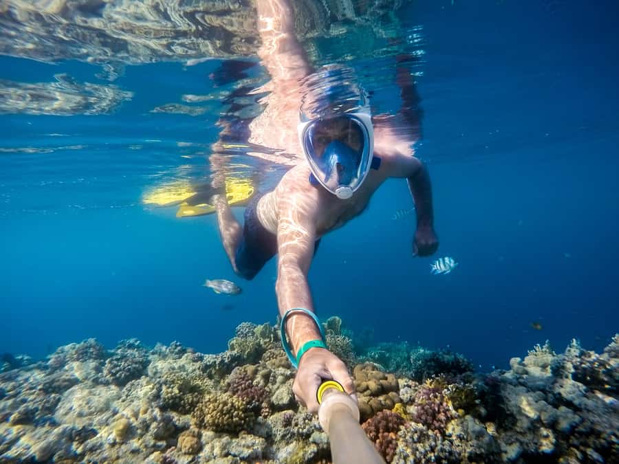 Hurghada: Orange Bay Island Boat Trip w/ Breakfast and Lunch - Lunch on board after the water