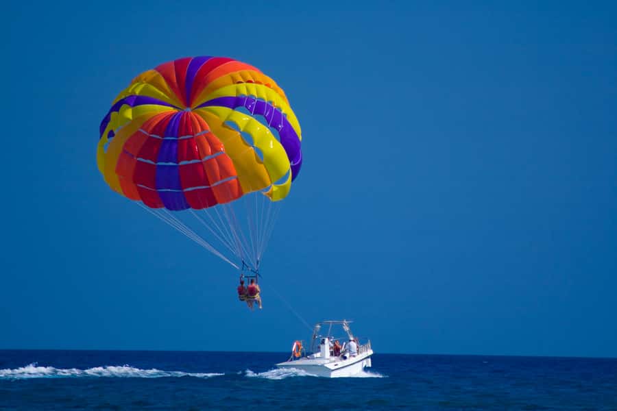 Hurghada: Parasailing Adventure on the Red Sea - Boarding the boat and heading into the Red Sea