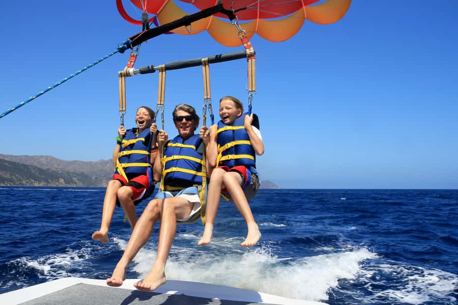 Hurghada: Parasailing Adventure on the Red Sea - Flying solo, as a pair, or with three people