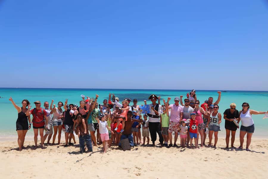 Hurghada: Pirates Sailing Boat to Orange Bay with Transfers - Lunch below deck in the air conditioning