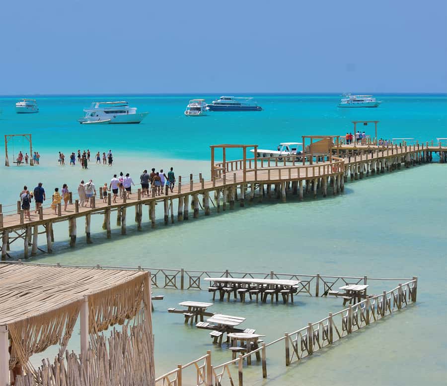 Hurghada: Premium Orange Island Cruise with Lunch & Transfer - Safety, languages, and weather changes
