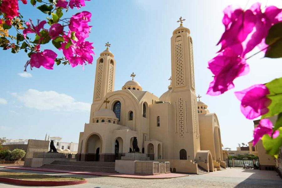 Hurghada: Private or Shared City Tour with Guide & Shopping - Shopping stops: useful, local, and sometimes sales-focused