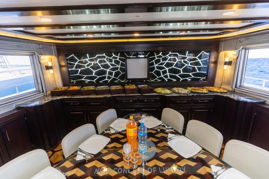 Hurghada: Royal Luxury VIP Cruise to Orange Bay with Lunch - Orange Bay and its 75-minute island break