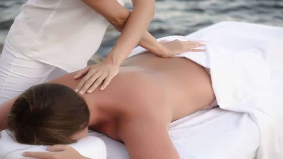 Hurghada: Royal Luxury VIP Cruise to Orange Bay with Lunch - The massage and all-day onboard service