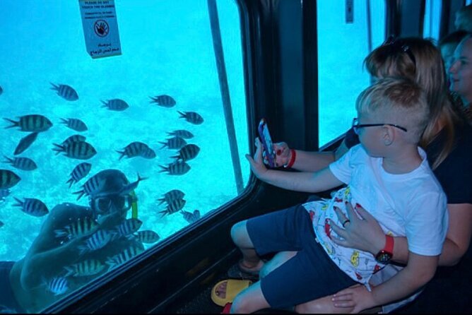 Hurghada: Royal Seascope Submarine Cruise with Snorkel Stop - Forty-five minutes behind the glass