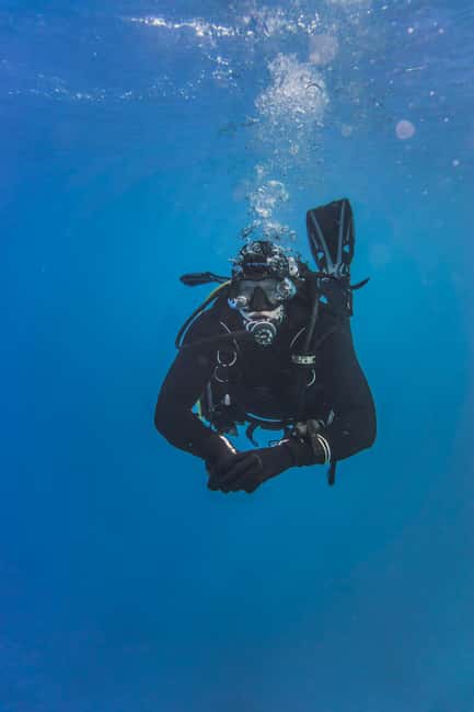 Hurghada: Scuba Diving for Beginners & Certified Divers - Who should book this trip?