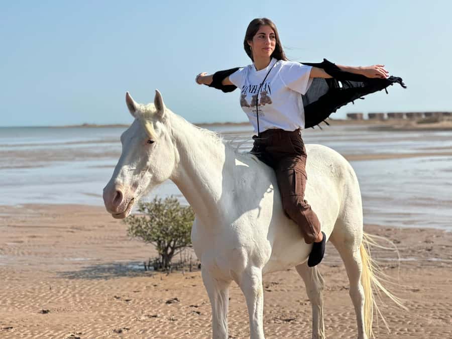 Hurghada: Sea & Desert Horse Riding tour/w Swimming&Transfer - Pickup details that save you trouble