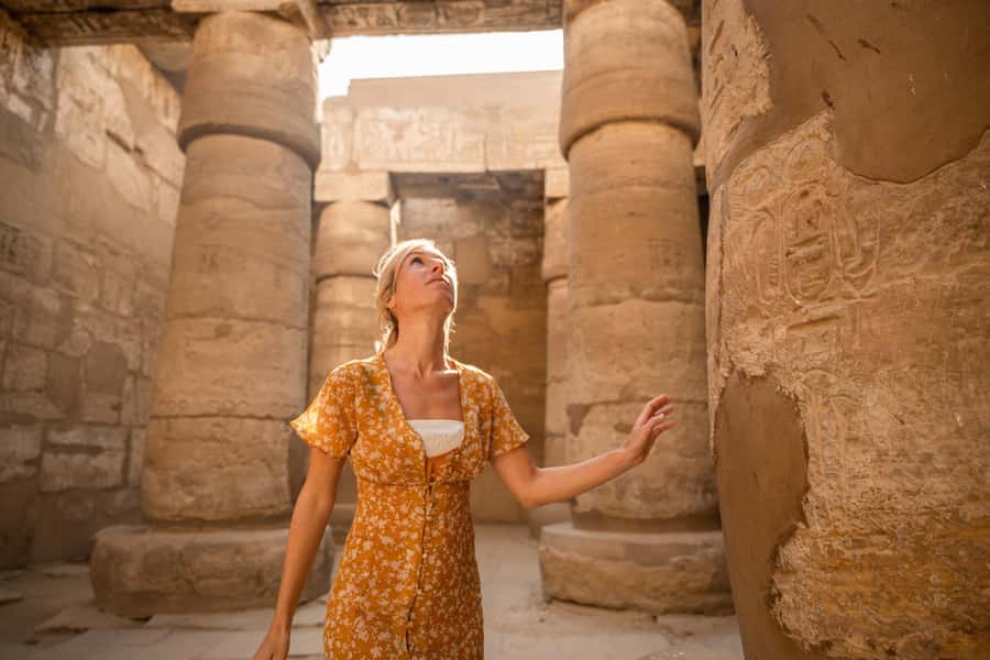 Hurghada: Small-Group Luxor Highlights & Balloon Day Tour - Karnak Temple after dark approaches