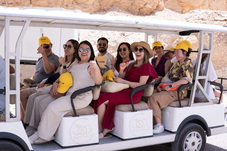 Hurghada: Small-Group Luxor Highlights & Tut Tomb Day Tour - The Nile and the optional felucca ride