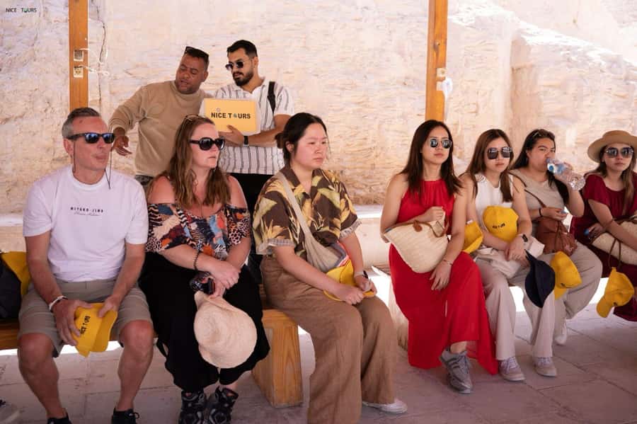 Hurghada: Small-Group Luxor Highlights & Tut Tomb Day Tour - Guides make or break this packed schedule