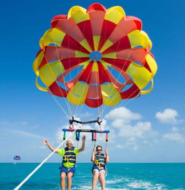 Hurghada: Speedboat Parasailing Adventures & Hotel Pick up - Getting from your hotel to the marina