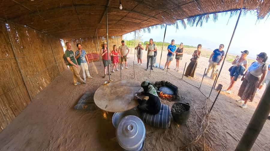 Hurghada: Star Stargazing Desert Adventure by Jeep & Dinner - Dinner by candlelight in the desert