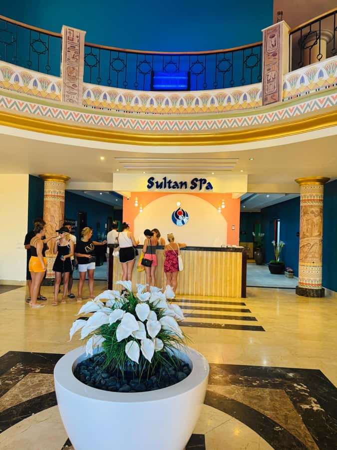 Hurghada: Sultan Cleopatra- Turkish Bath&Spa With Transfer - The heat circuit: salt room, sauna, and steam room