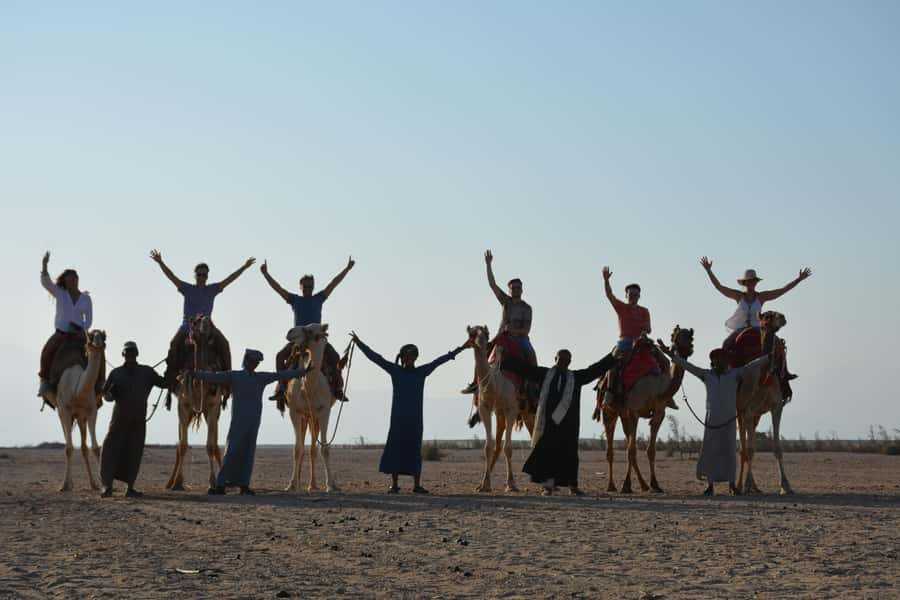 Hurghada: Sunset Camel Ride with Dinner - Arabian tea, Bedouin traditions, and the desert base