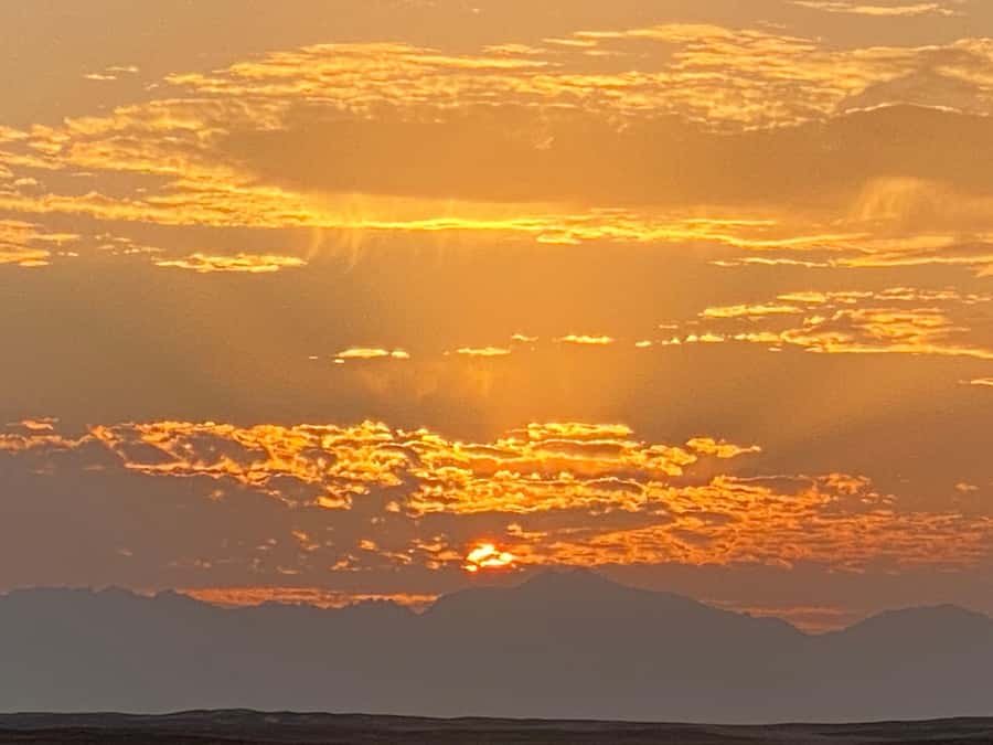 Hurghada: Sunset Camel Ride with Dinner - A lively 17 km jeep ride into the desert
