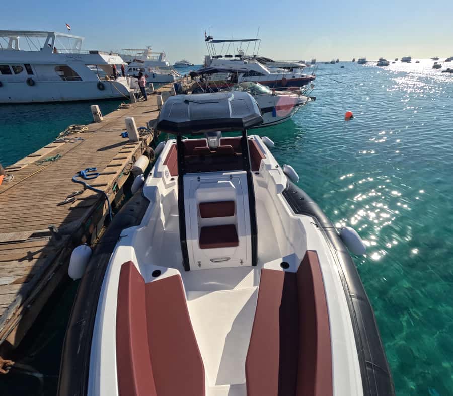 Hurghada: Turtle Bay Speedboat Tour with Snorkeling - What to pack for four hours on the Red Sea