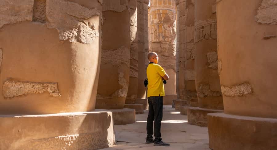 Hurghada: Valley of Kings Hatshepsut & Karnak Luxor Day Trip - Lunch, the Nile crossing, and a change of pace