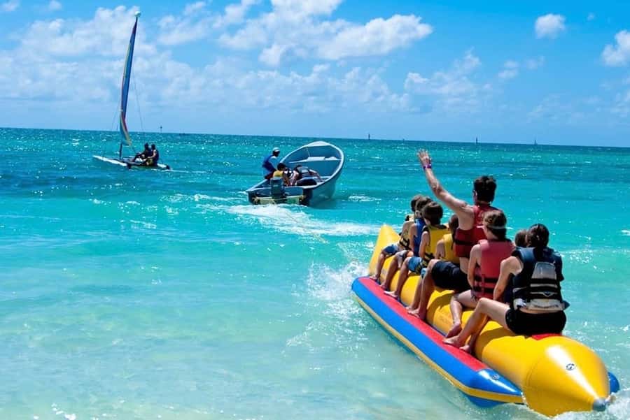 Hurghada: Water Sports, Banana Boat & Snorkeling Adventure - The 15-minute tube ride
