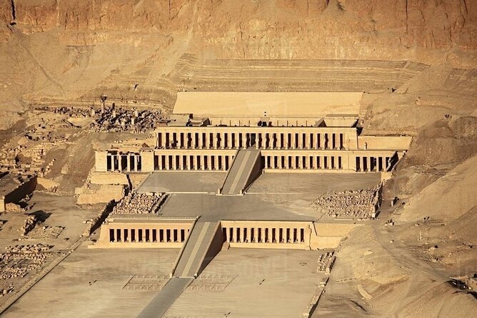 Inclusive Day Tour to Valley of the Kings Hatshepsut and Memnon - The Colossi of Memnon in a 30-minute stop