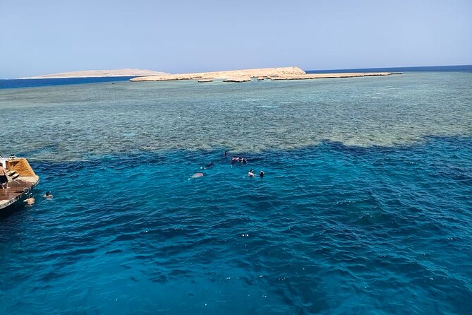 Intro Diving Beginner and Discover Red Sea Underwater - The 90-minute boat break