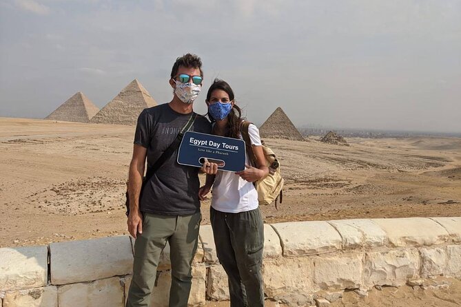 Layover tour to Giza Pyramids & Egyptian museum - Khan el-Khalili for a final Cairo stop