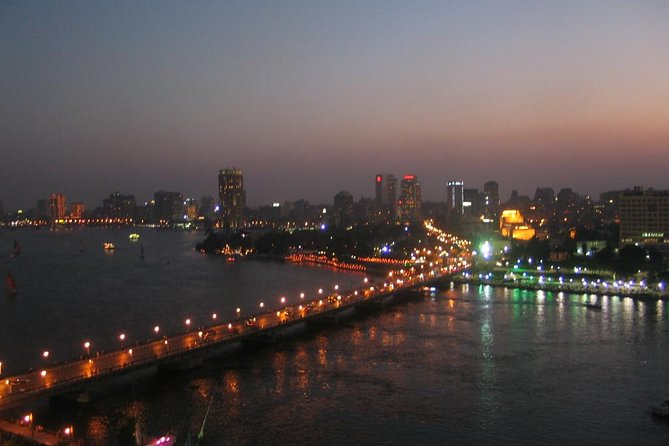 Local Oriental Food Tour from Cairo or Giza hotels - Trying koshry, falafel, tea, and ice cream