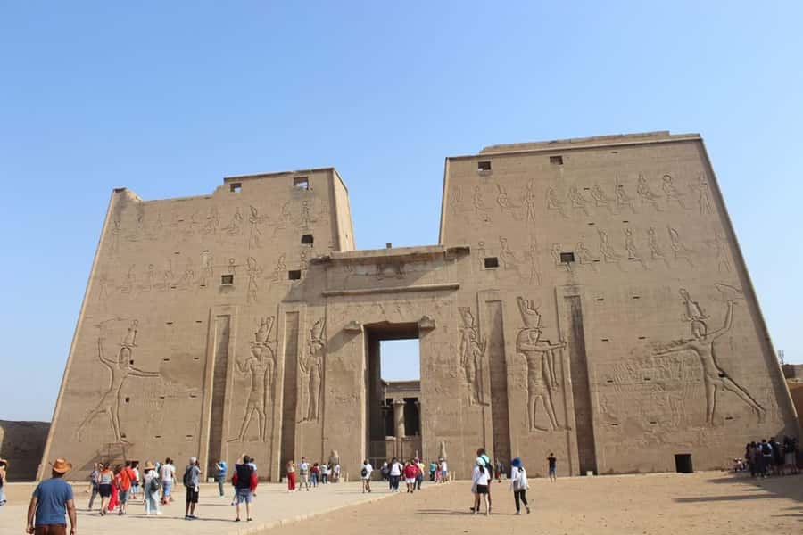Luxor: 4 Days Nile Cruise with Guided Tours & Abu Simbel - The boat, cabins, food, and daily comfort