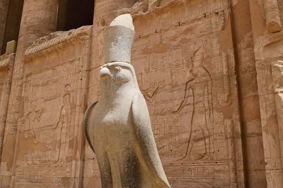 Luxor: 4 Days Nile Cruise with Guided Tours & Abu Simbel - Day 1: Valley of the Kings before boarding in Luxor