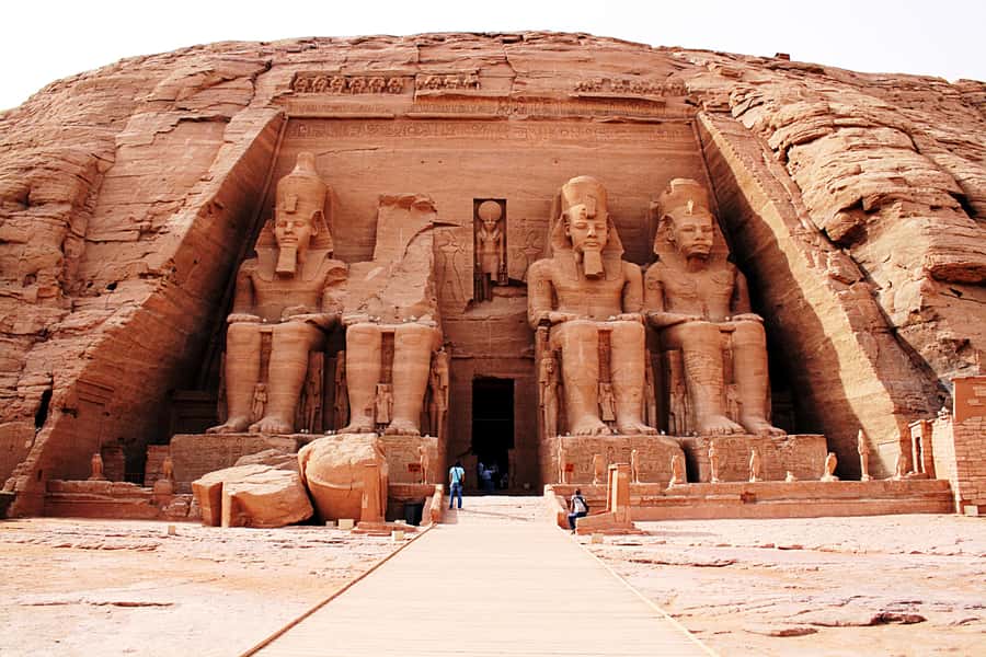Luxor: Abu Simbel Temple Private Guided Day Trip with Lunch - The 4:30 AM start from Luxor