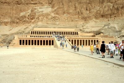 Small group Hurghada to Luxor, Valley of the Kings by Van