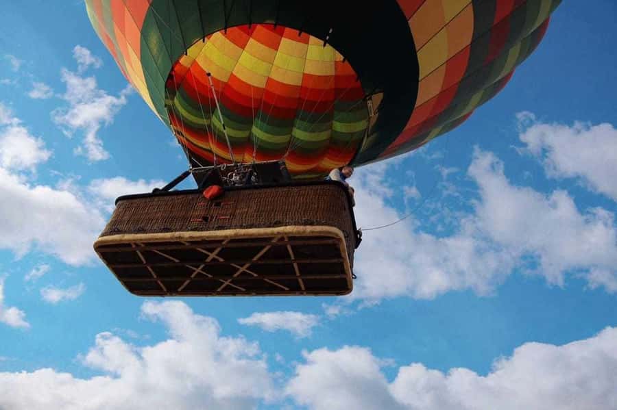 Luxor: Deluxe Sunrise Hot Air Balloon - Preparing for takeoff on the West Bank